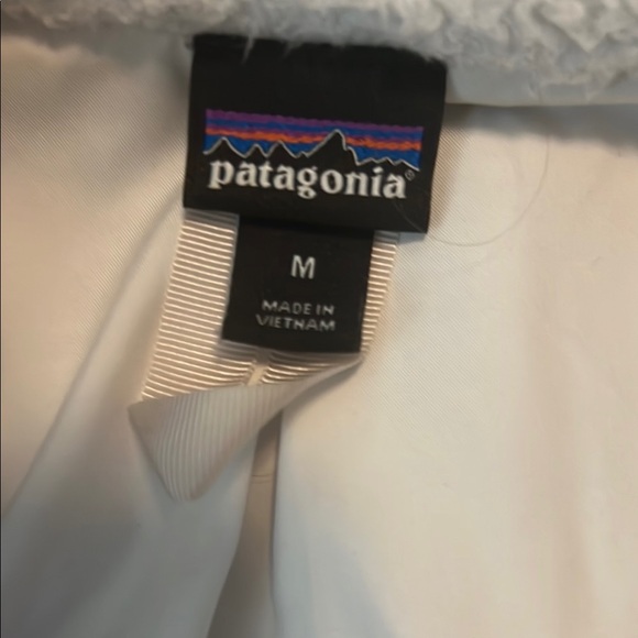 Patagonia White Fleece Jacket - Picture 3 of 6